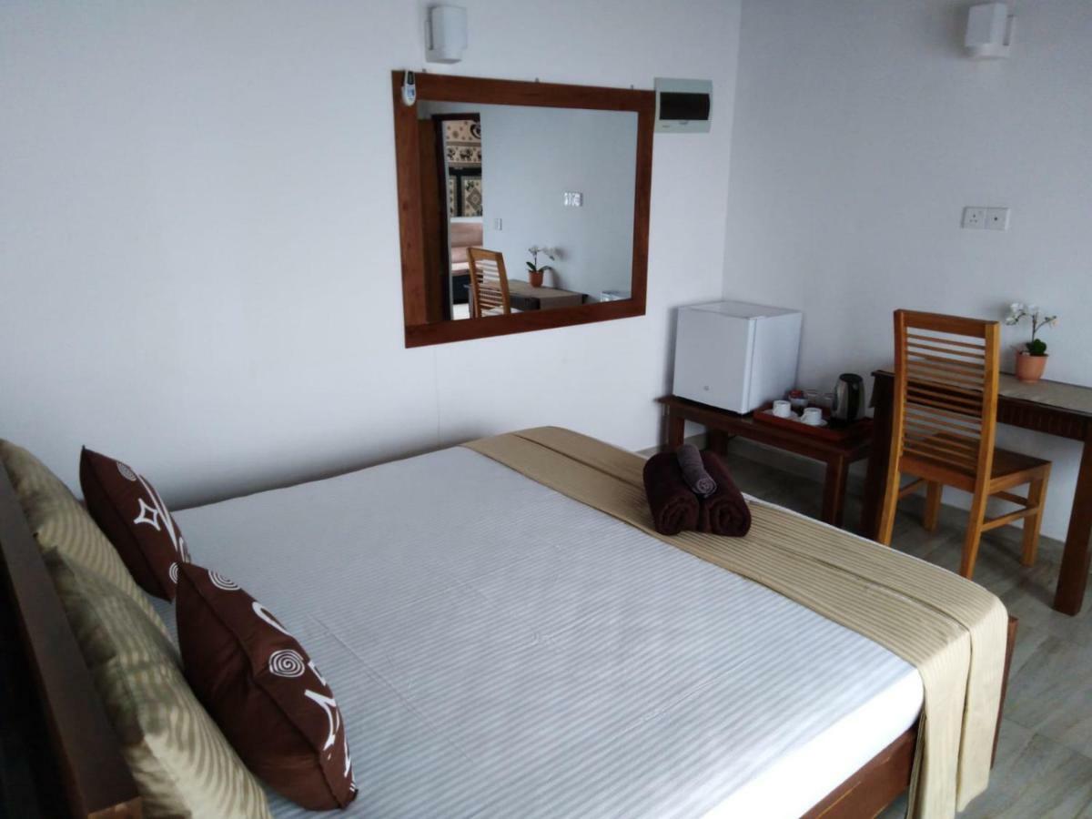 Lija Residence Negombo Buitenkant foto